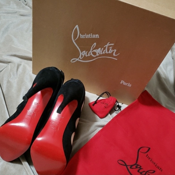 Christian Louboutin Red Bottom Black Suede Closed Toe Booties Heels Size 6.5 NIB - Picture 3 of 4